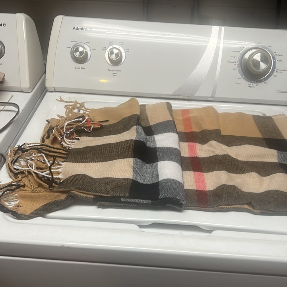 Long scarf - Picture 2 of 3